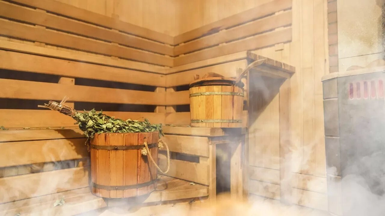 мягкий банный пар с лёгким травяным ароматом в парной
